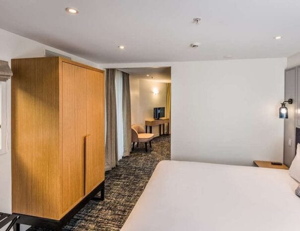 guest-room-amenity